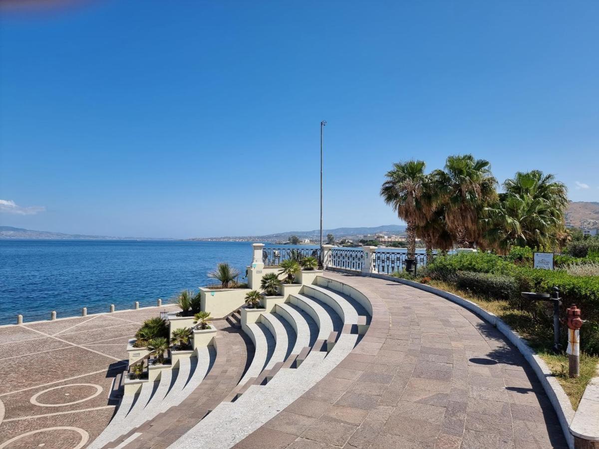 Loft Magna Grecia Reggio Calabria Centro Storico A 3 Minuti A Piedi Dal Mare Apartman Kültér fotó
