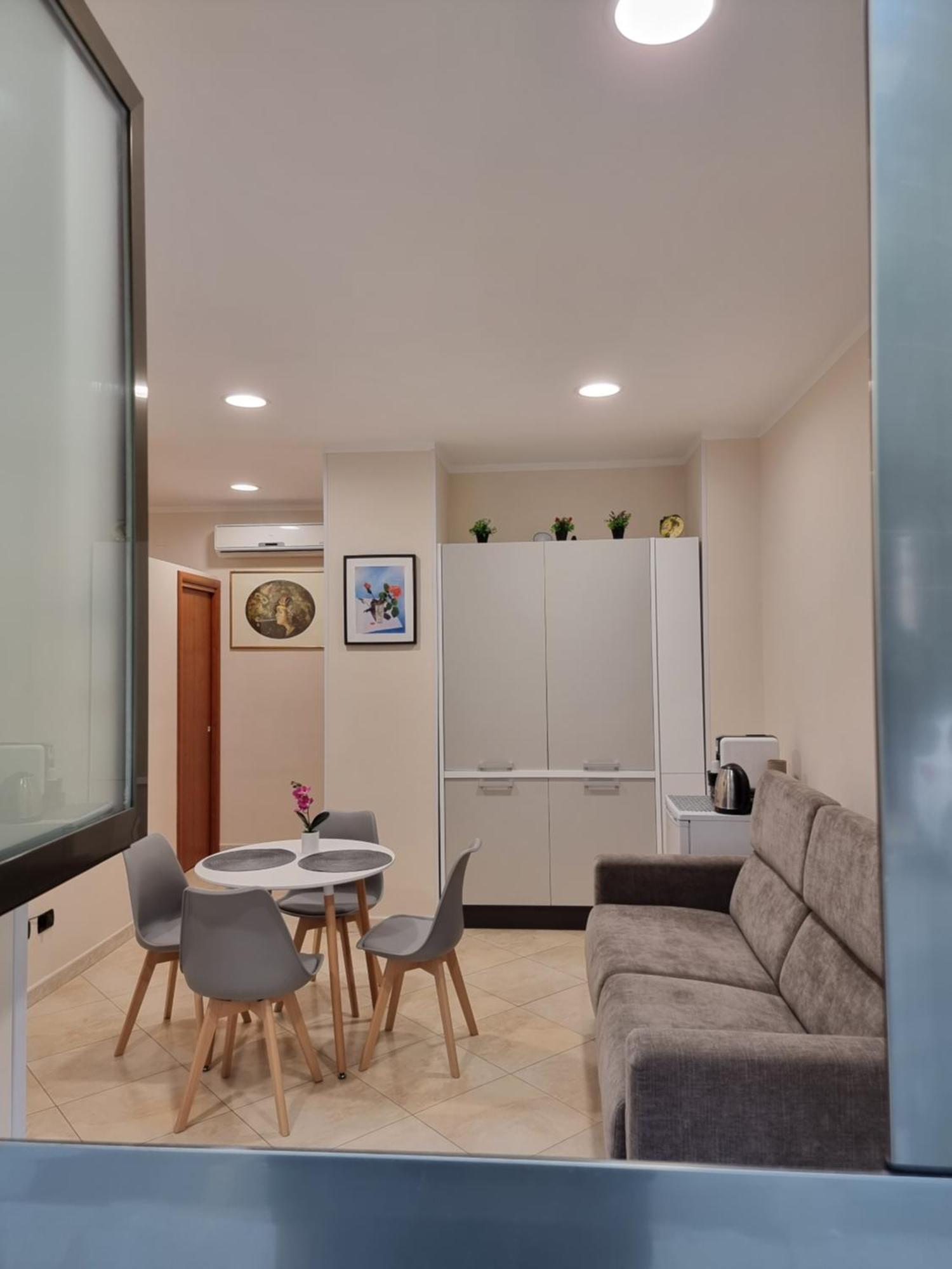 Loft Magna Grecia Reggio Calabria Centro Storico A 3 Minuti A Piedi Dal Mare Apartman Kültér fotó